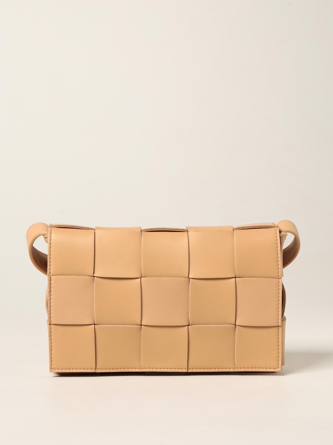 BOTTEGA VENETA CROSSBODY BAG: Bottega Veneta Salon 03 Cassette intrecciato leather shoulder bag, Beige - Img 1