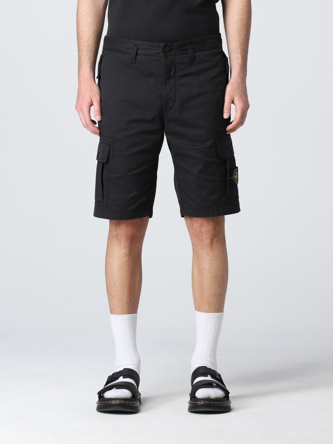 STONE ISLAND SHORTS: Stone Island cargo bermuda shorts in Supima® cotton, Black - Img 1