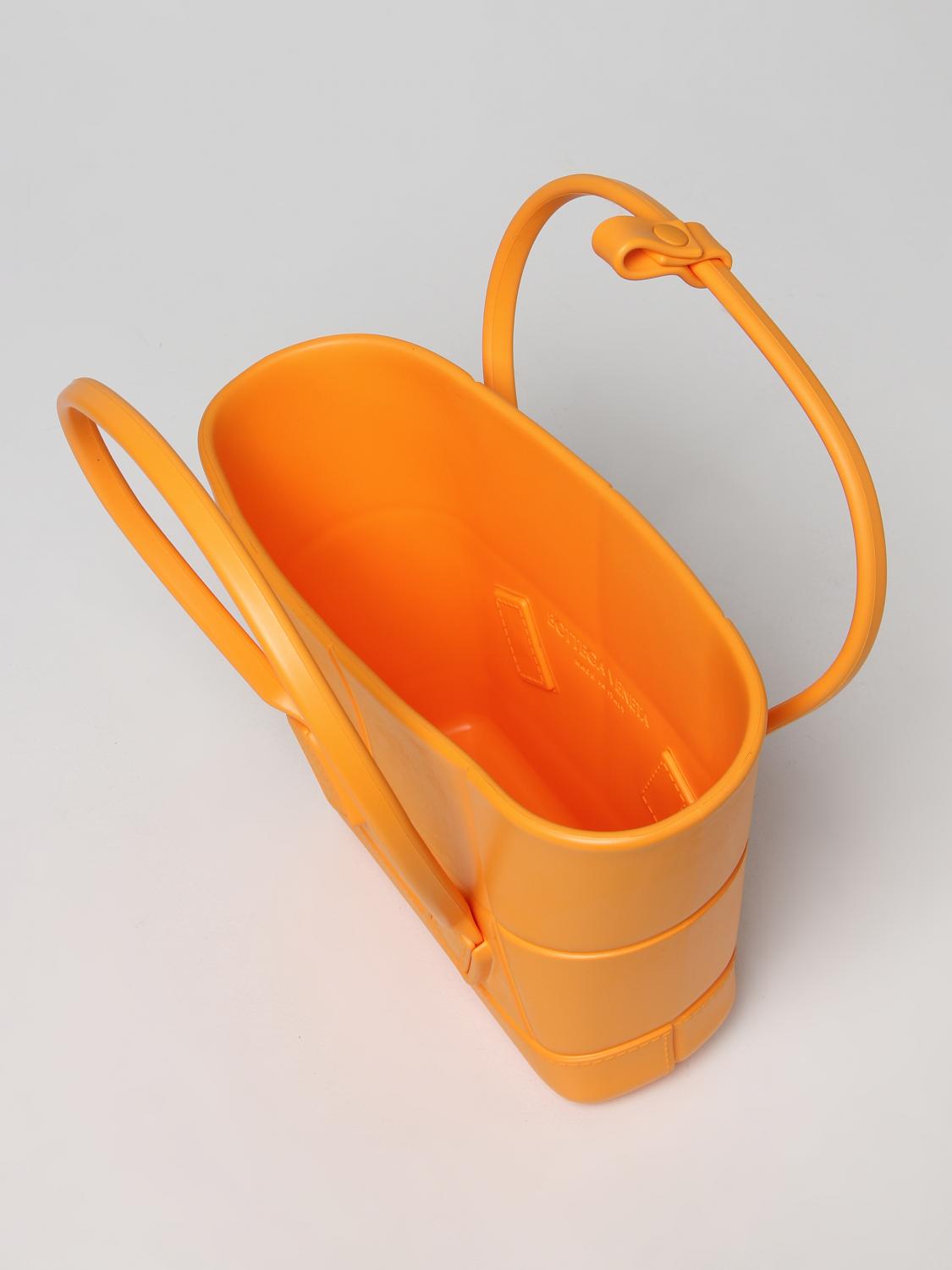 BOTTEGA VENETA: Arco rubber bag - Tangerine | Bottega Veneta