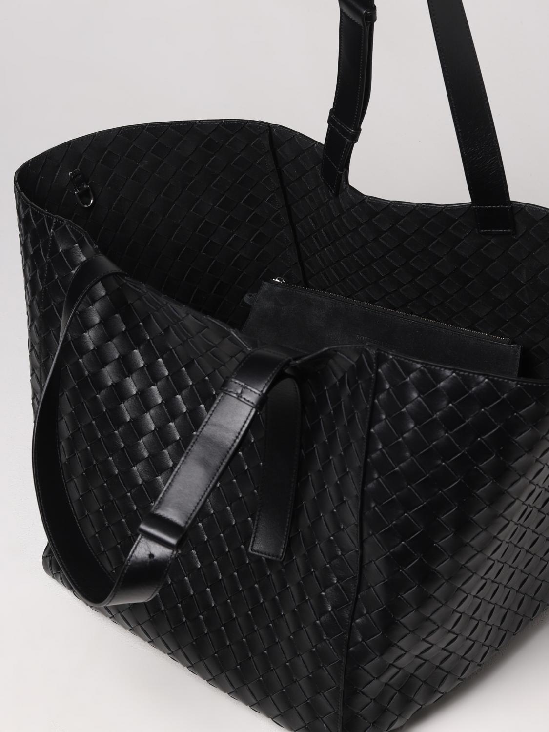 BOTTEGA VENETA: Cube tote in woven leather - Black | Bottega