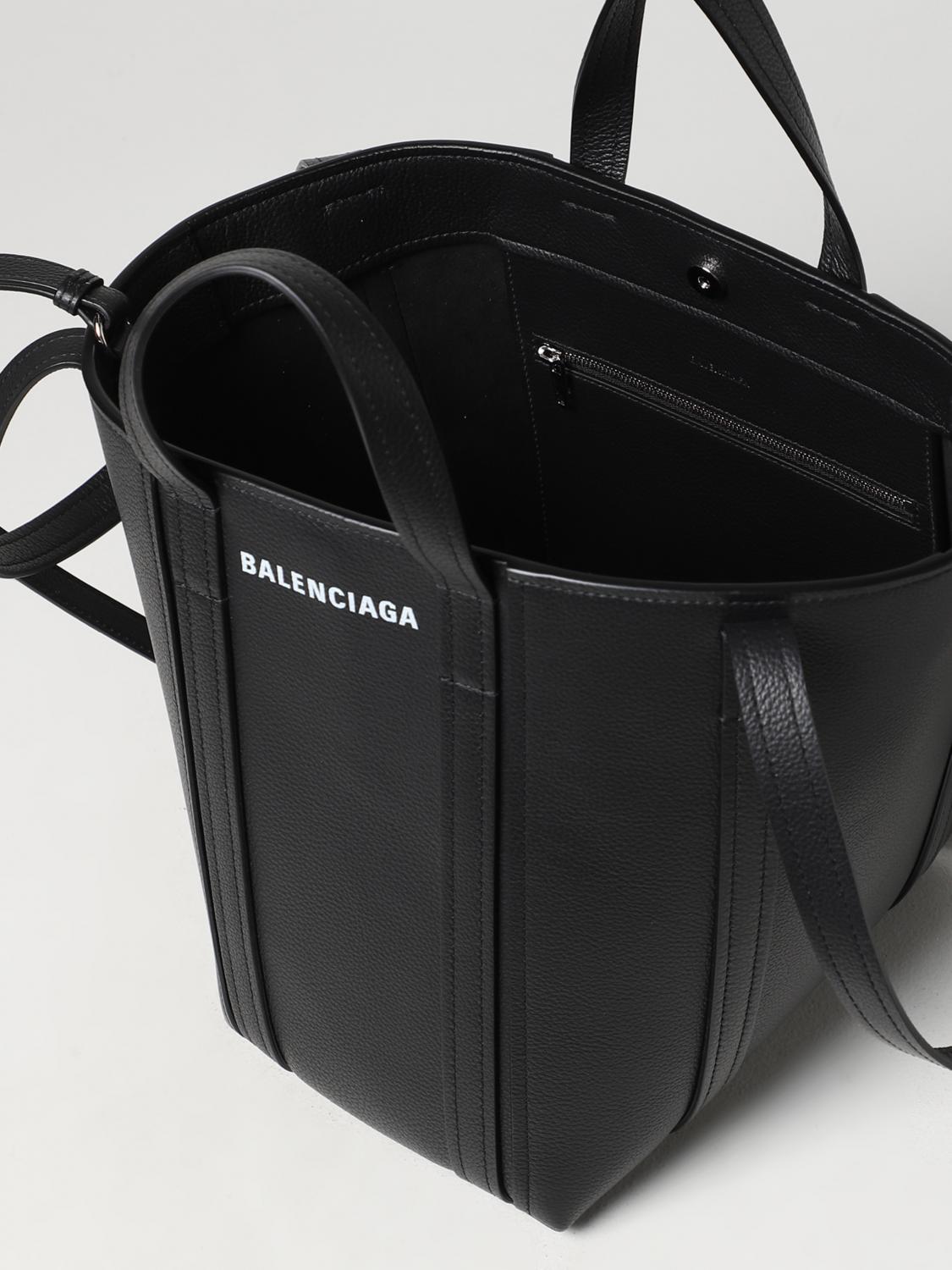 BALENCIAGA SHOULDER BAG: Balenciaga Everyday 2.0 North-South bag in grained leather, Black - Img 4