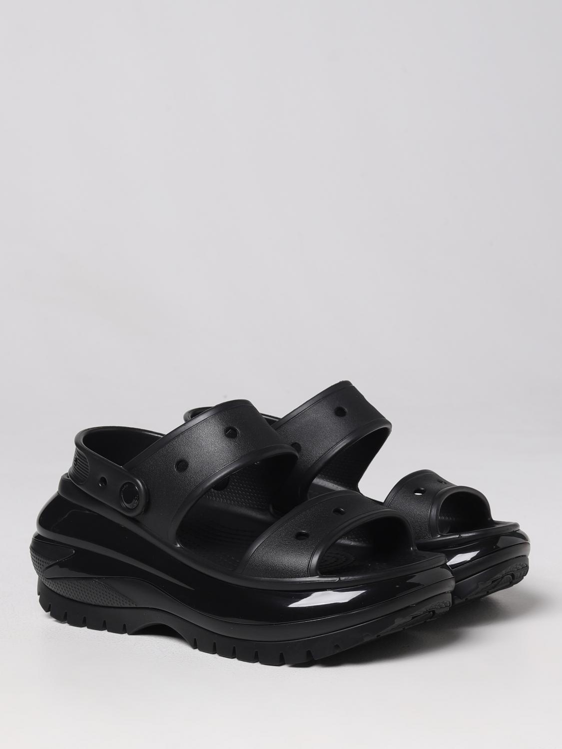 CROCS SANDALI BASSO: Sandalo Platform Mega Crush Crocs in gomma, Nero - Img 2