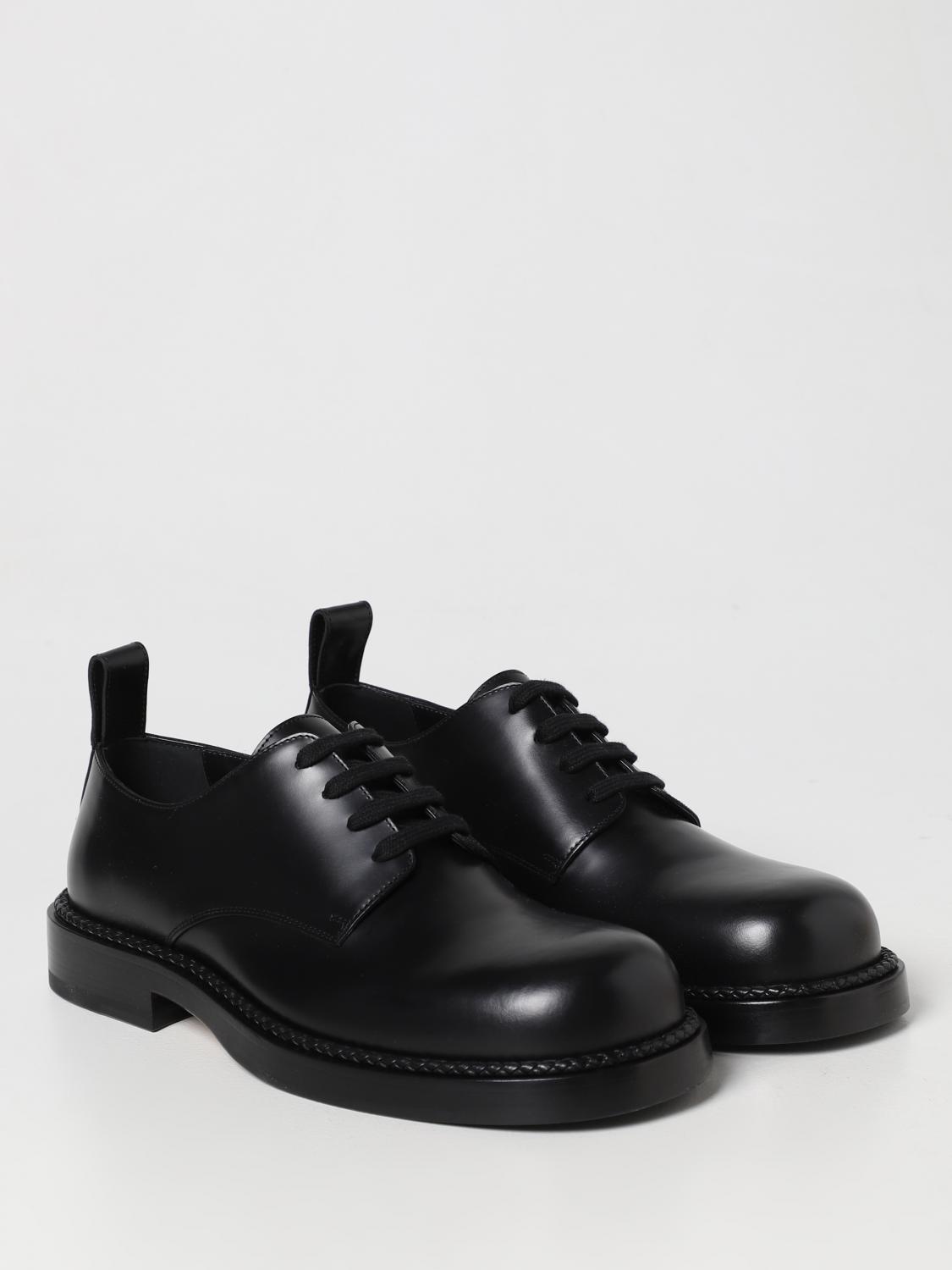 Bottega Veneta Strut derby shoes in leather - Black | 754565V2WX0