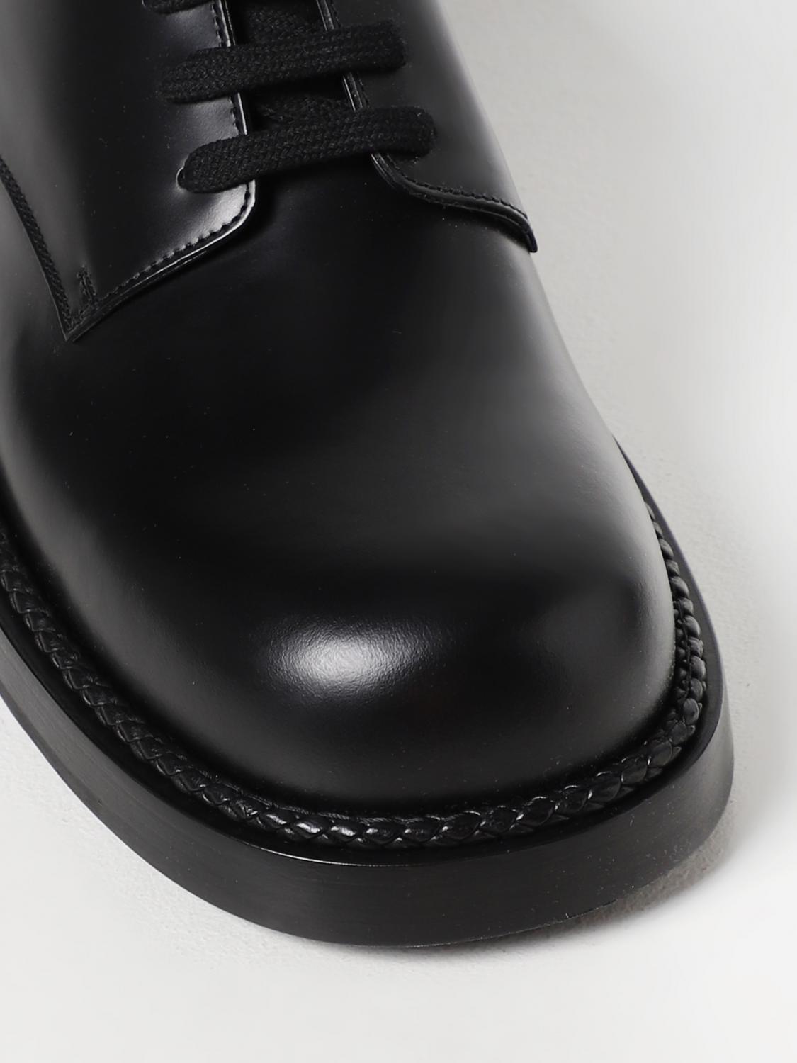 Bottega Veneta Strut derby shoes in leather - Black | 754565V2WX0