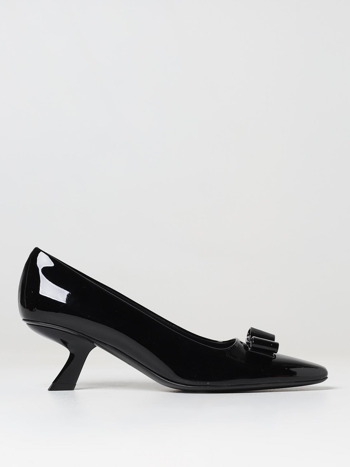 FERRAGAMO: Anz pumps in patent leather - Black | Ferragamo