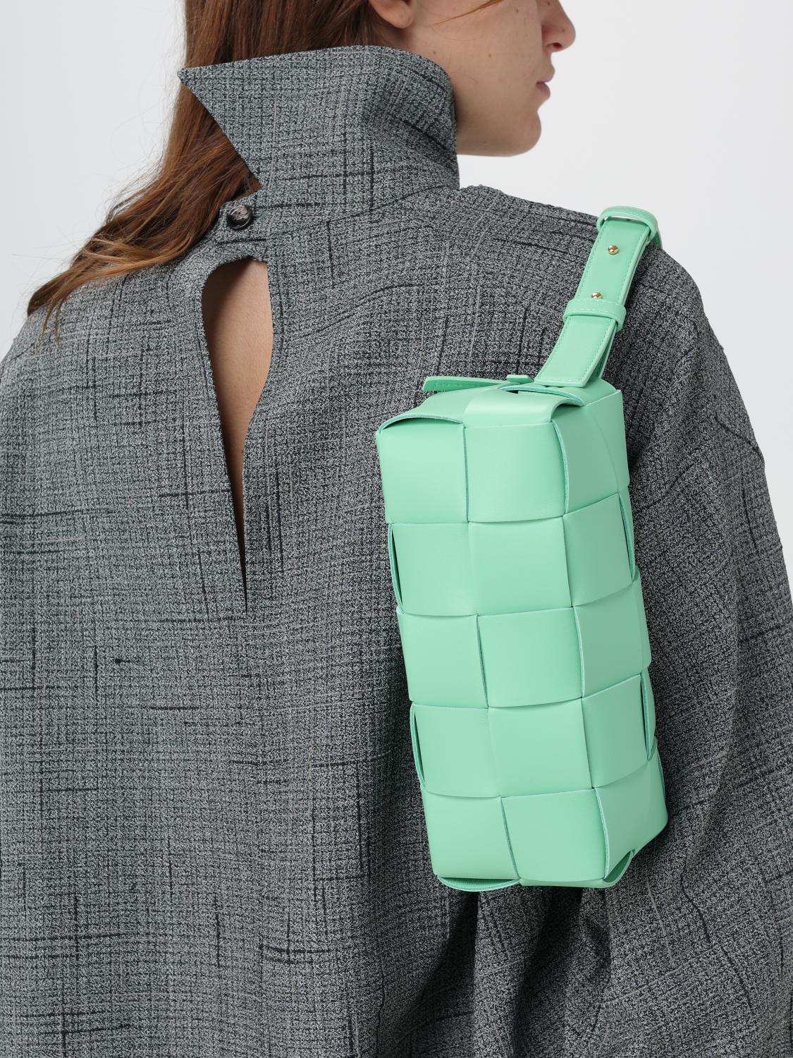 Bottega Veneta Brick Cassette bag in woven leather - Water