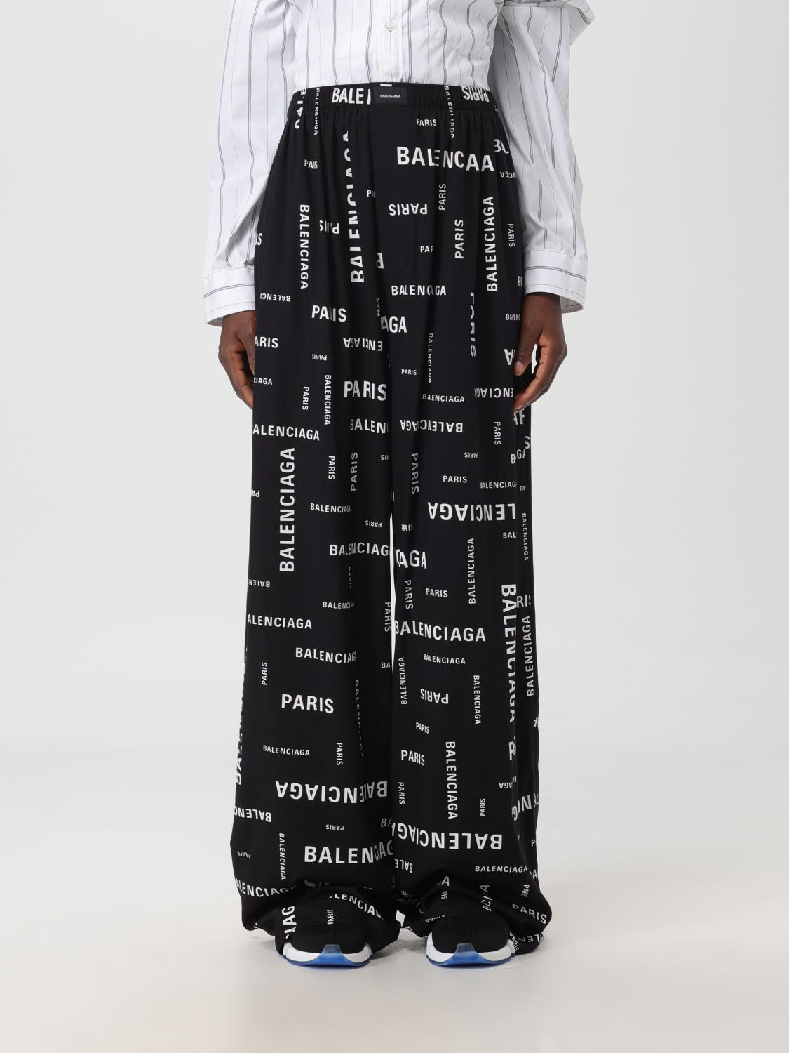 BALENCIAGA PANTALONI: Pantalone Balenciaga in viscosa con lettering logo all over, Nero - Img 1