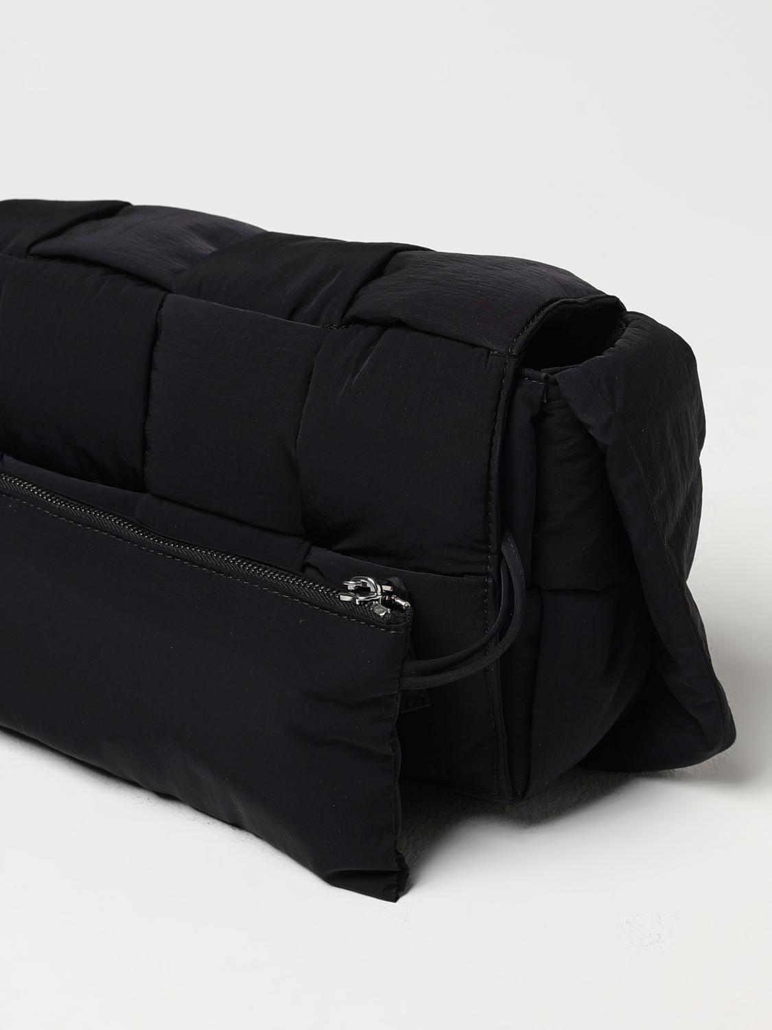 BOTTEGA VENETA ブラックハンドバッグ``~ Tote Bag in Black | Bottega Veneta US