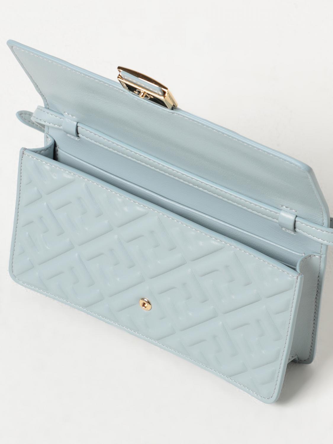 FENDI BORSA MINI: Borsa wallet Baguette Fendi in nappa embossed, Celeste - Img 5