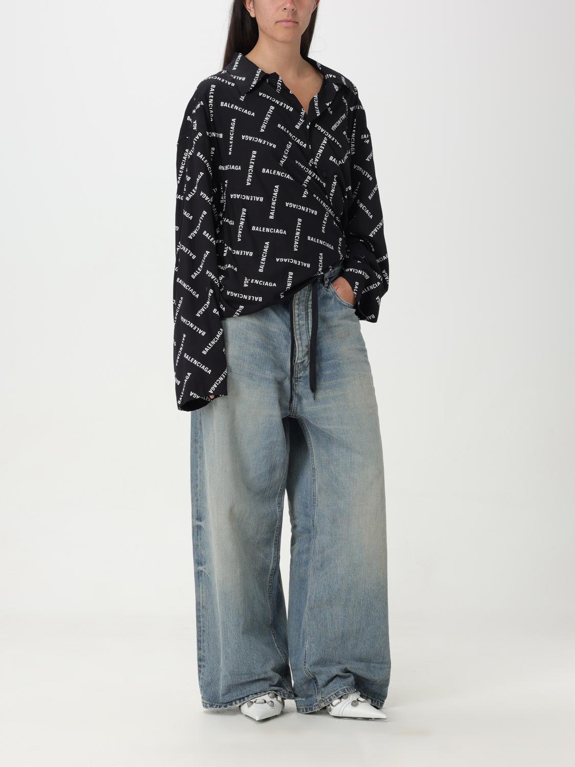 【BALENCIAGA】RIPPED OFF ルーズ デニム ジーンズ ロゴ BALENCIAGA ジーンズ ダメージ加工 | NET-A-PORTER
