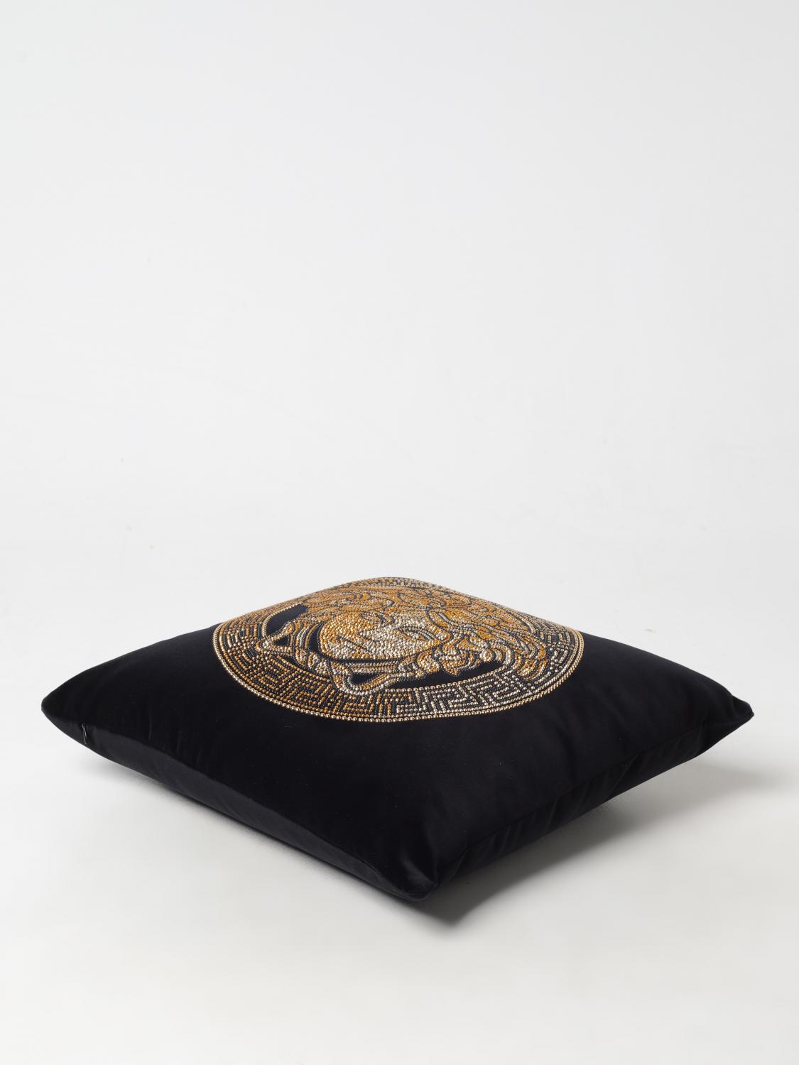 VERSACE HOME CUSHIONS: Cushions lifestyle Versace Home, Black - Img 3