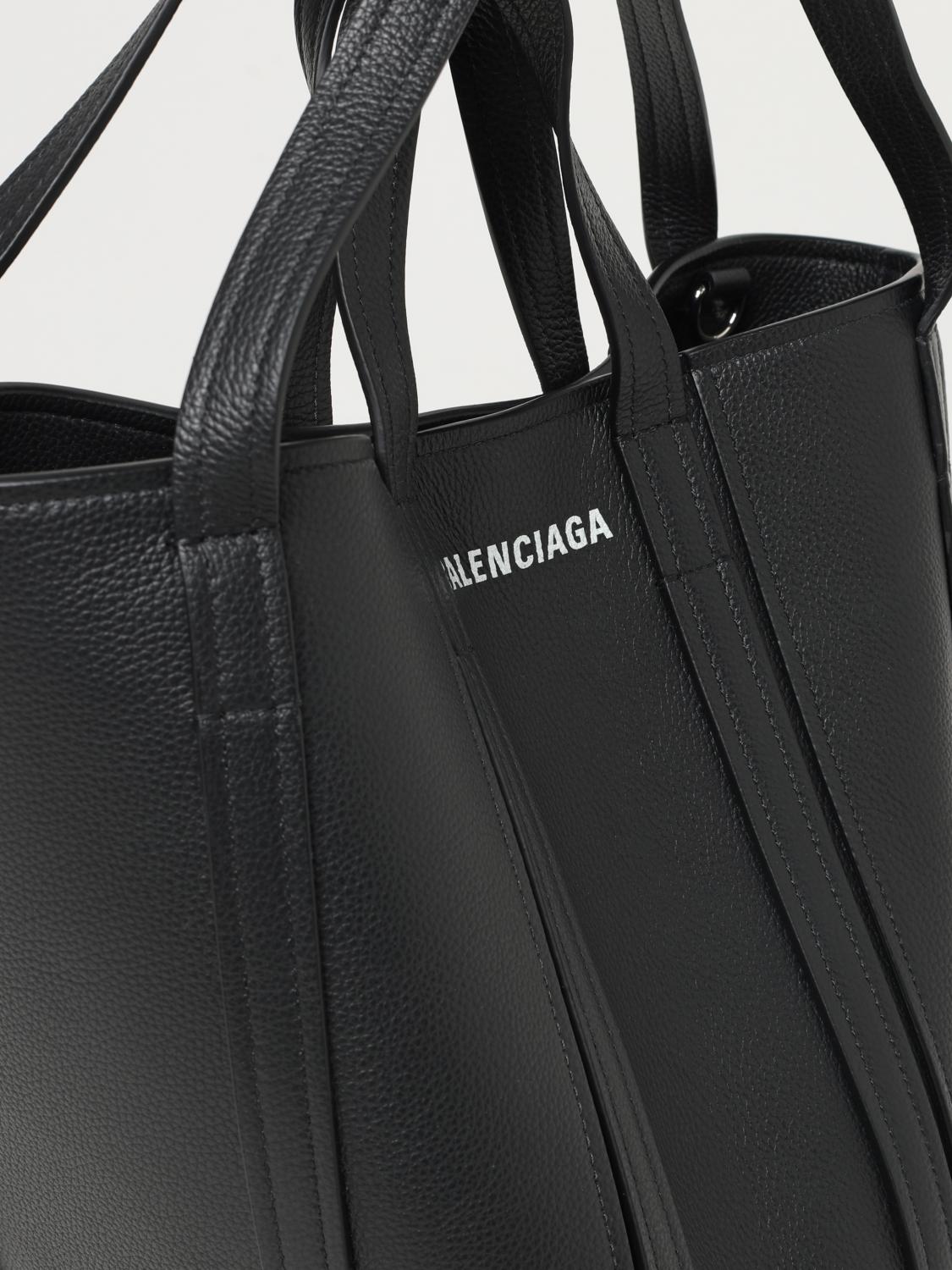 BALENCIAGA BORSA A SPALLA: Borsa Everyday 2.0 N/S Balenciaga in pelle a grana, Nero - Img 4