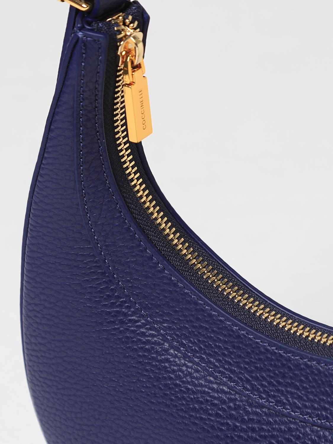 COCCINELLE BORSA A SPALLA: Borsa Whisper Coccinelle in pelle a grana , Royal - Img 4