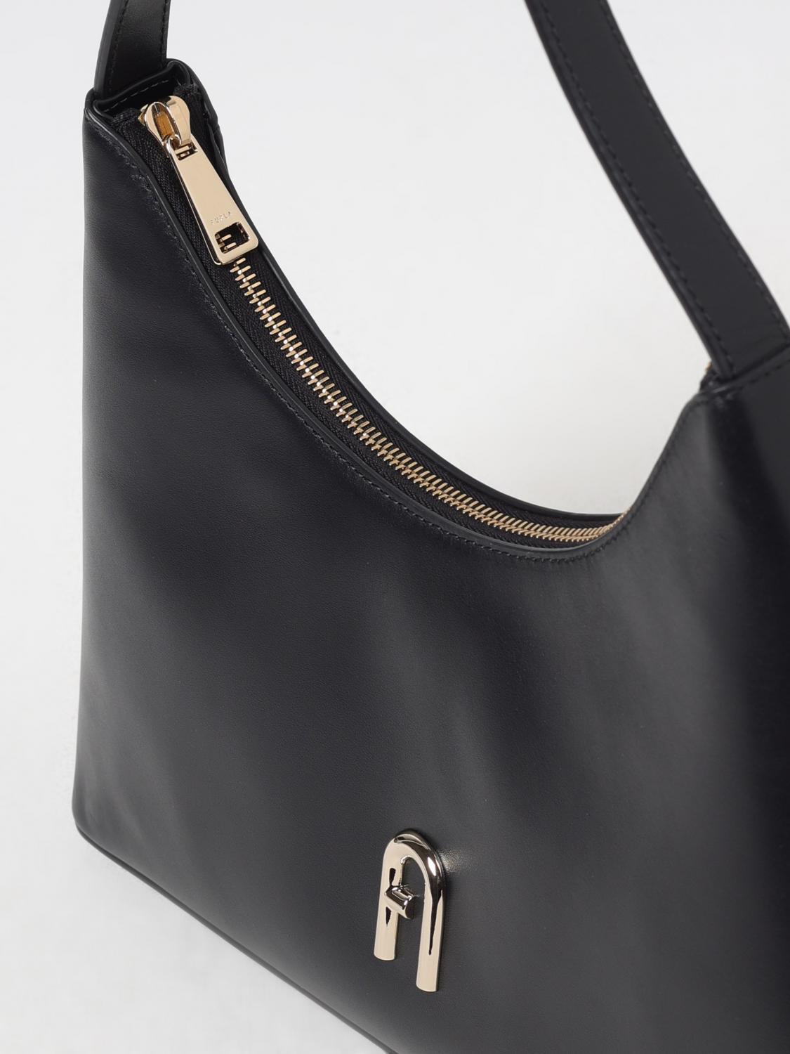 Furla ショルダーバッグ レディース - ブラック | WB00782AX0733