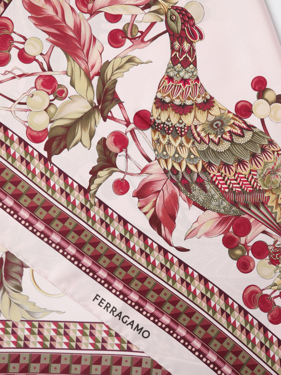 FERRAGAMO FOULARD: Foulard femme Ferragamo, Poudre - Img 3
