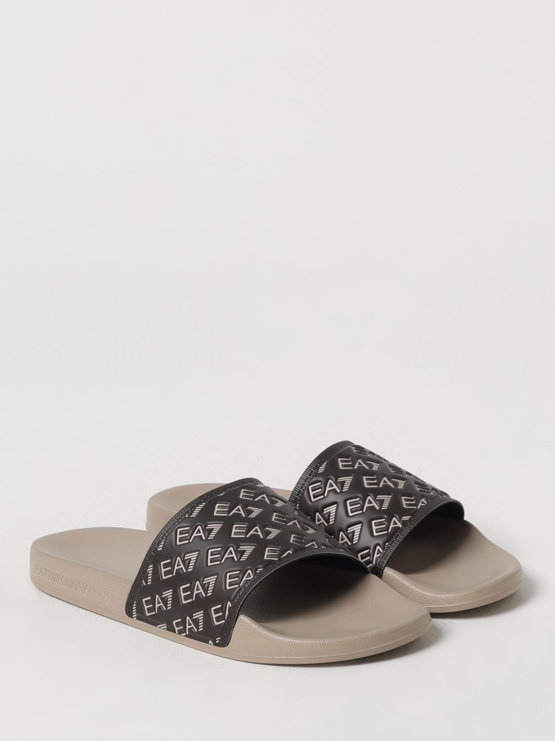 EA7 SANDALI: Sliders EA7 in gomma con logo all over , Beige - Img 2