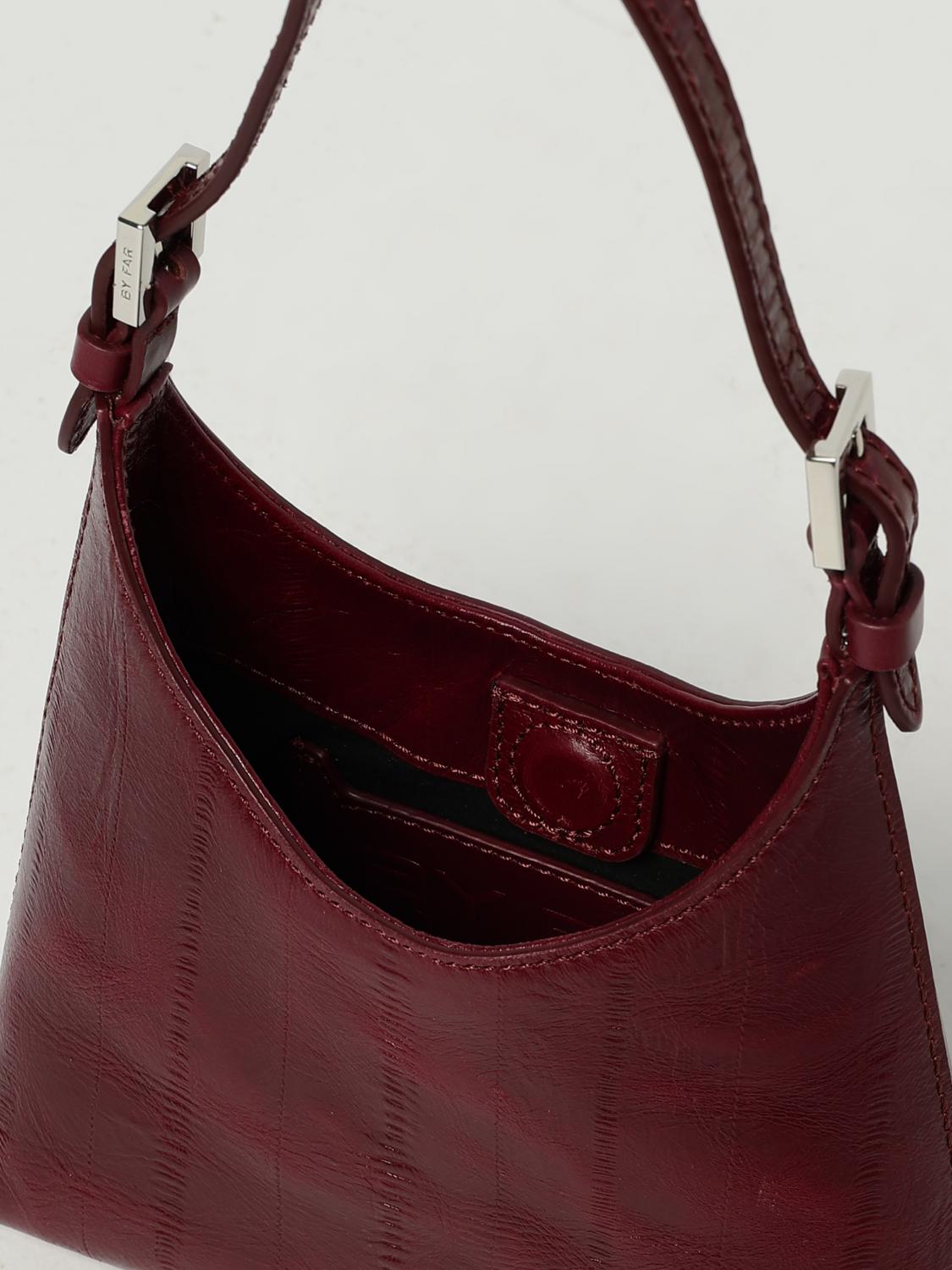 BY FAR BORSA MINI: Borsa Baby Camryn by Far in pelle increspata , Ciliegia - Img 3