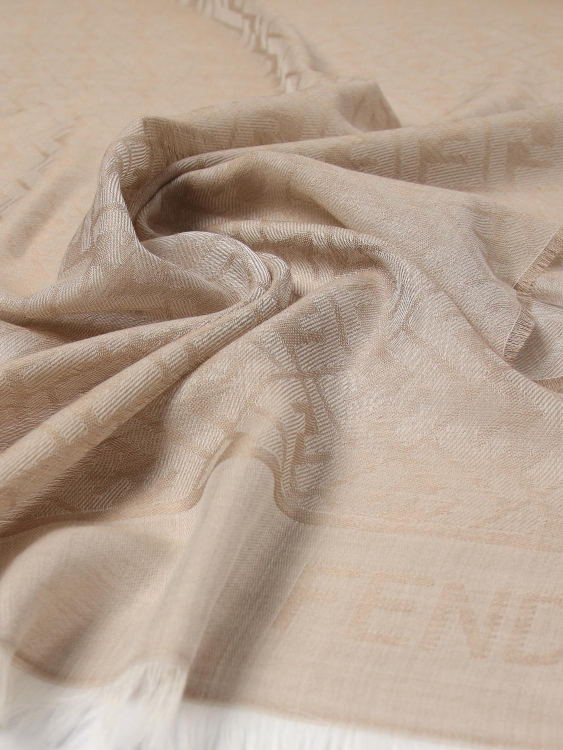 Fendi Neck scarf woman - Dove Grey | FXT246 AUM4 | GIGLIO.COM