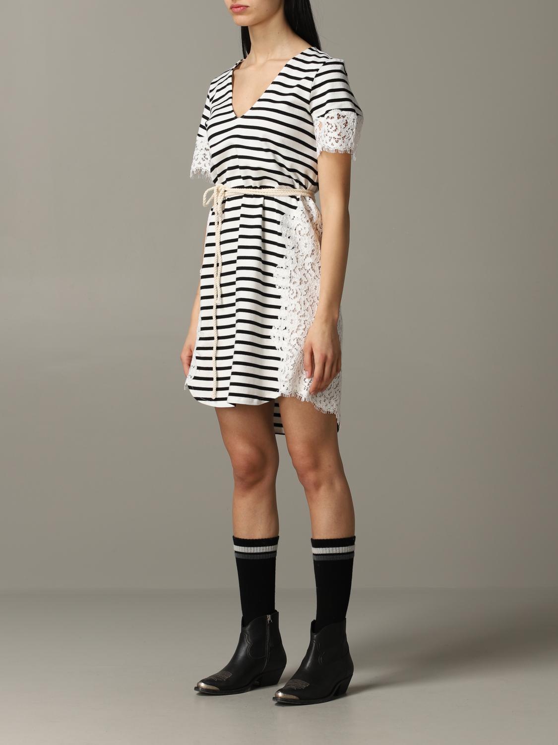 TWINSET KLEID: Gestreiftes Twin Set Kleid mit Spitze, Weiß - Img 3