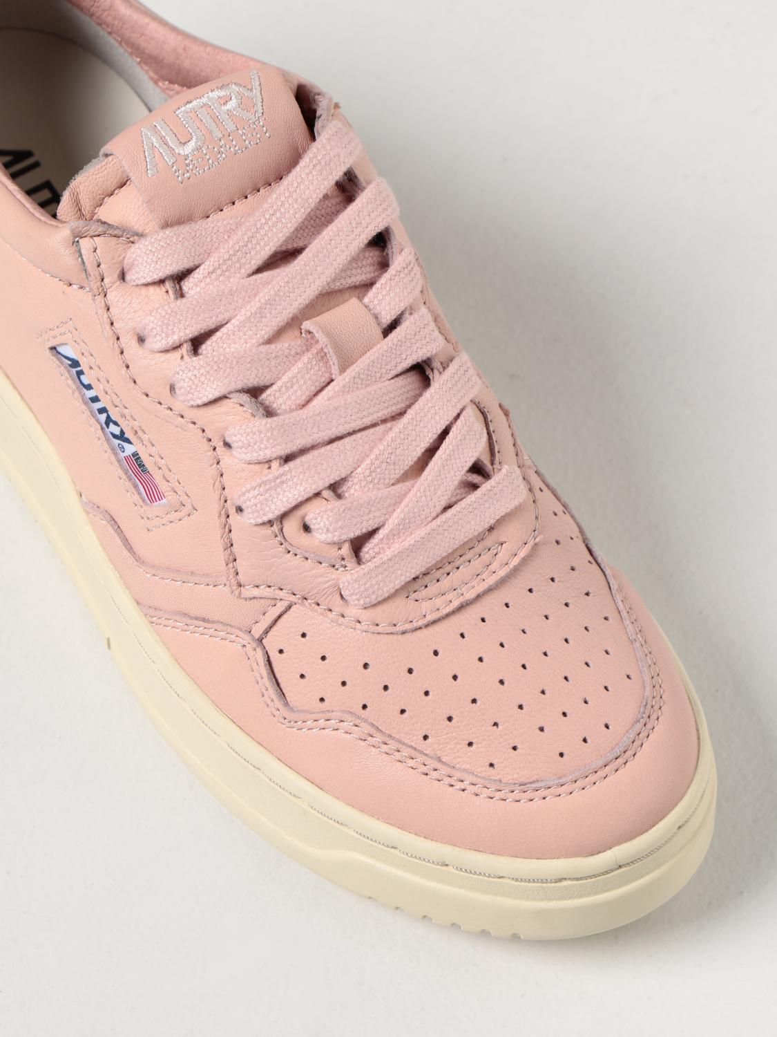 AUTRY: sneakers in leather - Peach | Autry sneakers AULWGG28