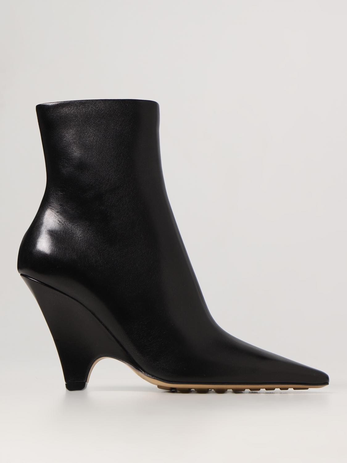 BOTTEGA VENETA: nappa leather ankle boots Black Bottega Veneta