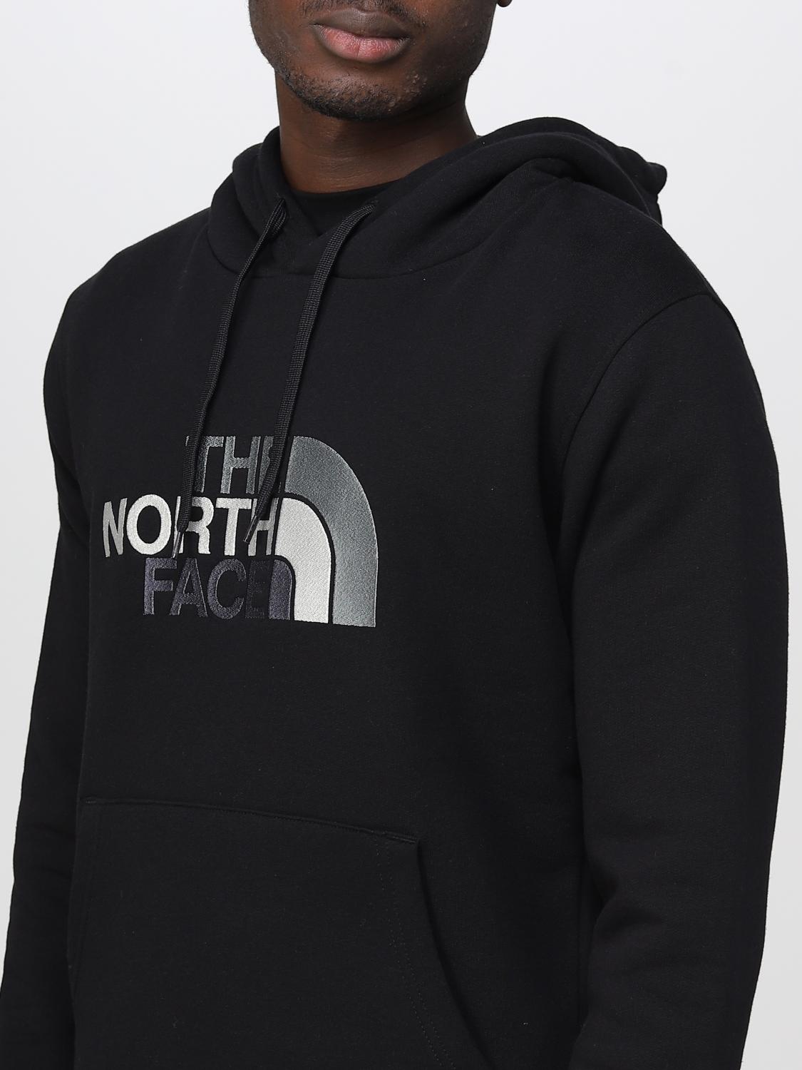 Bermuda The North Face in felpa con ricamo uomo