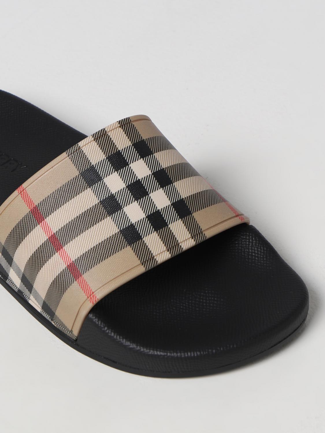 シューズ・サンダルその他 BURBERRY Woman Flat sandals Beige 8057037 BURBERRY: slides in rubber - Beige | Burberry flat sandals