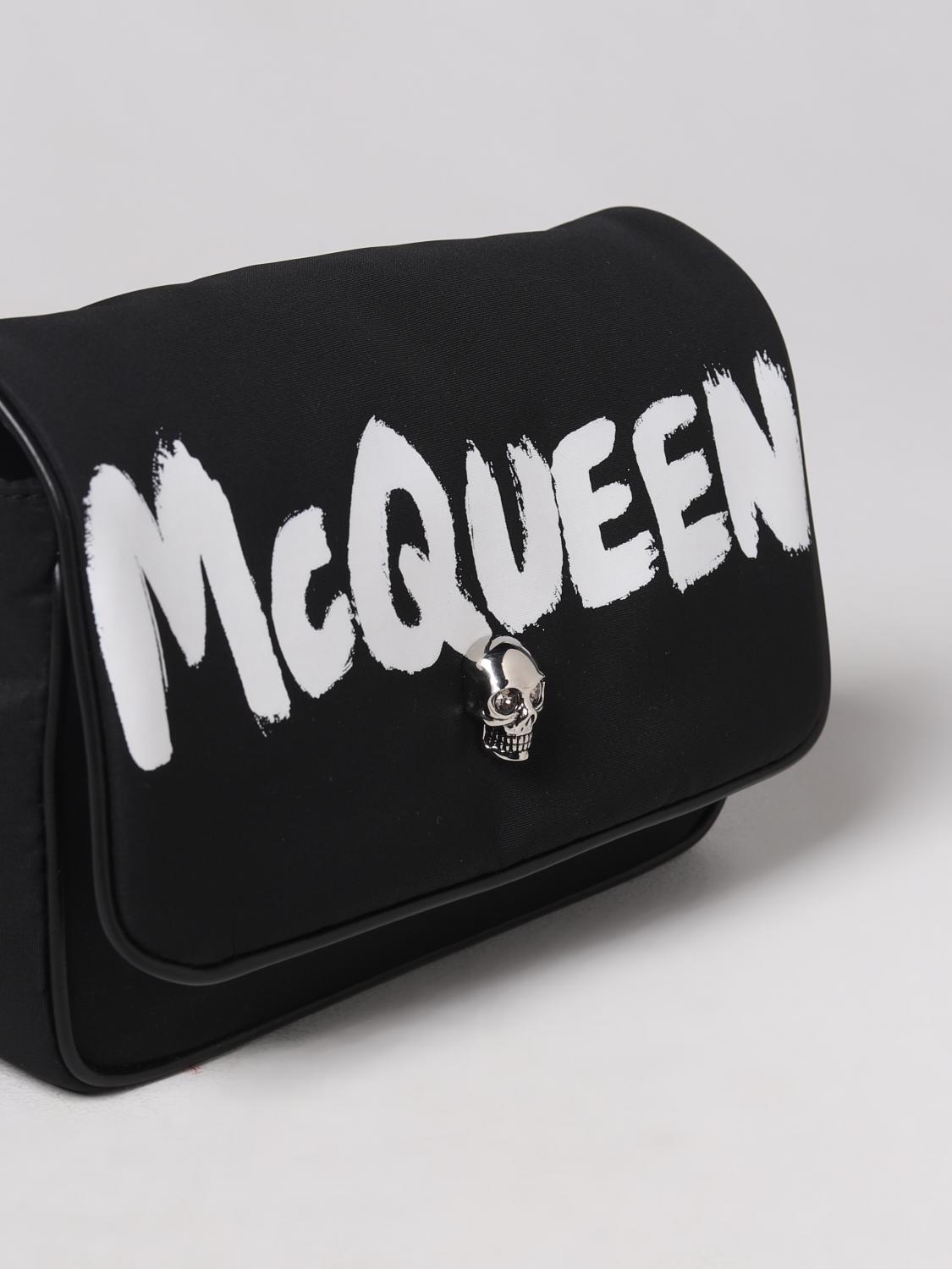 MCQUEEN BORSA MINI: Borsa Skull McQueen in nylon con Skull metallico, Nero - Img 3