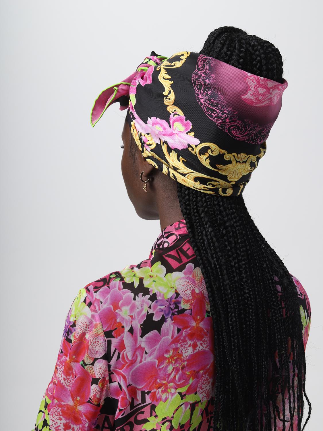 VERSACE FOULARD: Foulard Baroque Orchid Versacein seta, Nero - Img 2