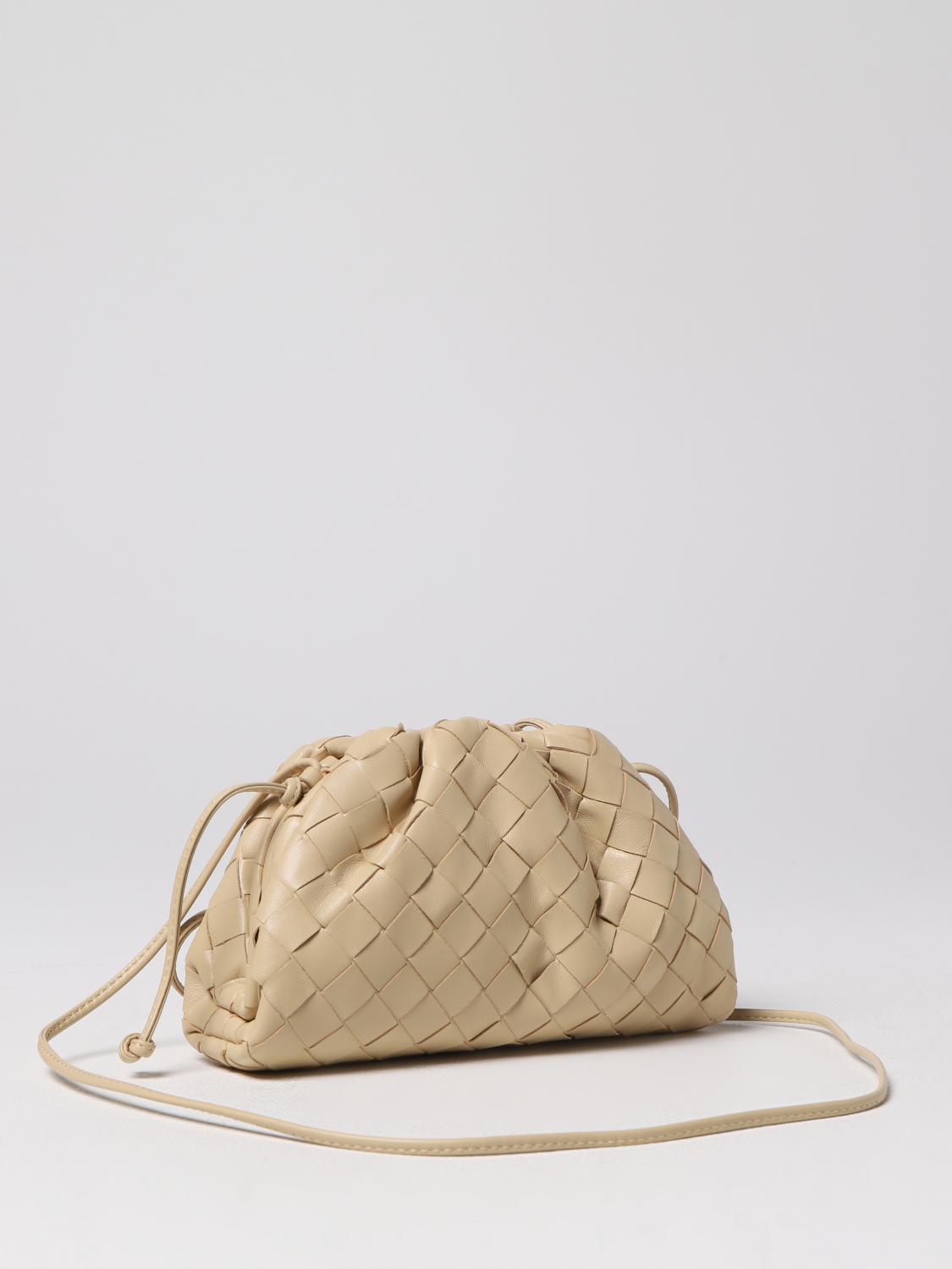 BOTTEGA VENETA CLUTCH: Clutch Bottega Veneta in pelle intrecciata, Grigio - Img 2