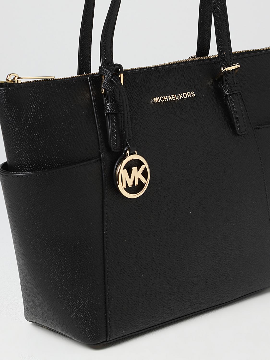 Michael Kors Jet Set Bag in grained leather - Black | 30F2GTTT8L