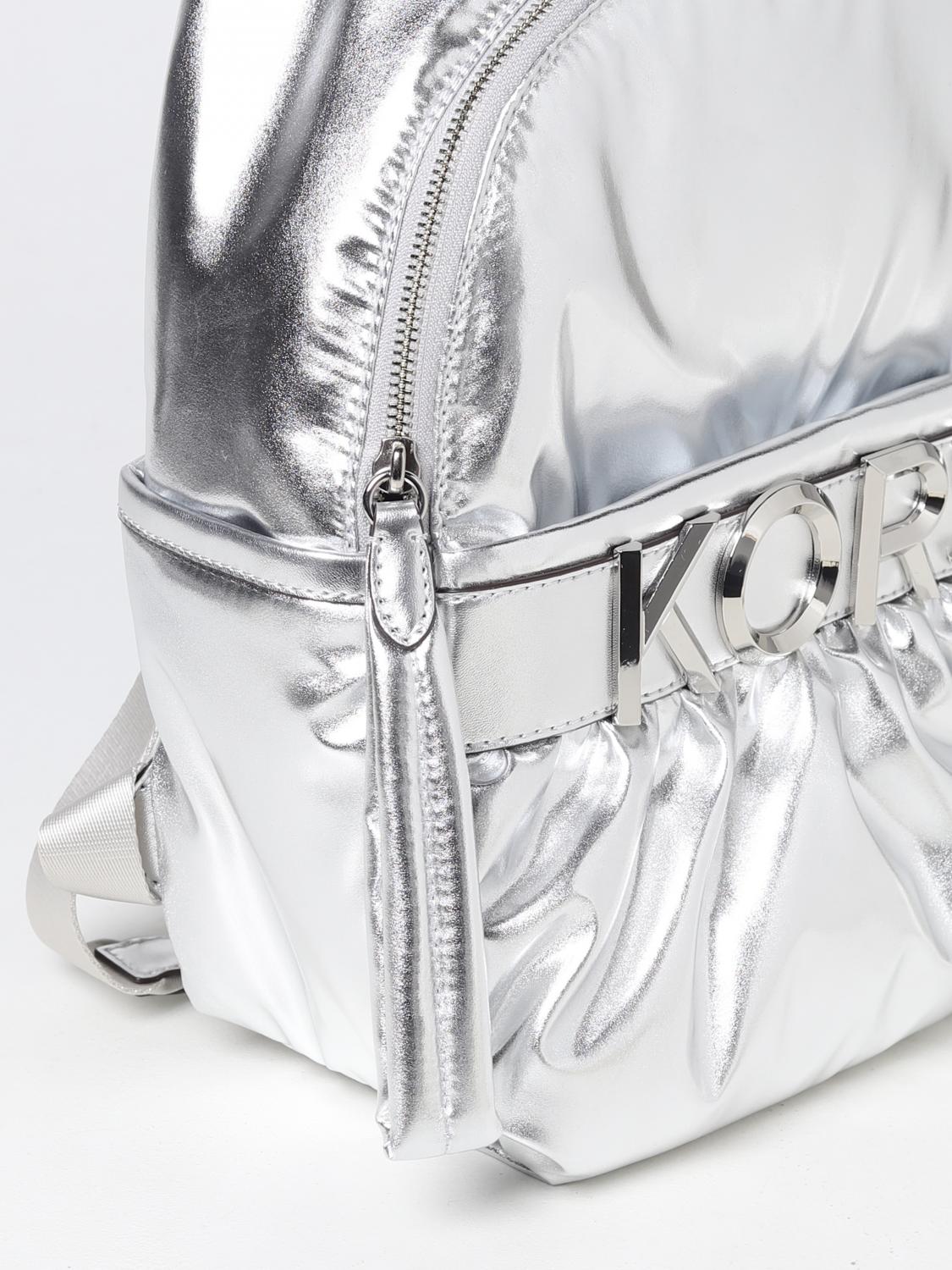 MICHAEL KORS ZAINO: Zaino Michael Kors in pelle sintetica laminata con maxi logo, Silver - Img 3