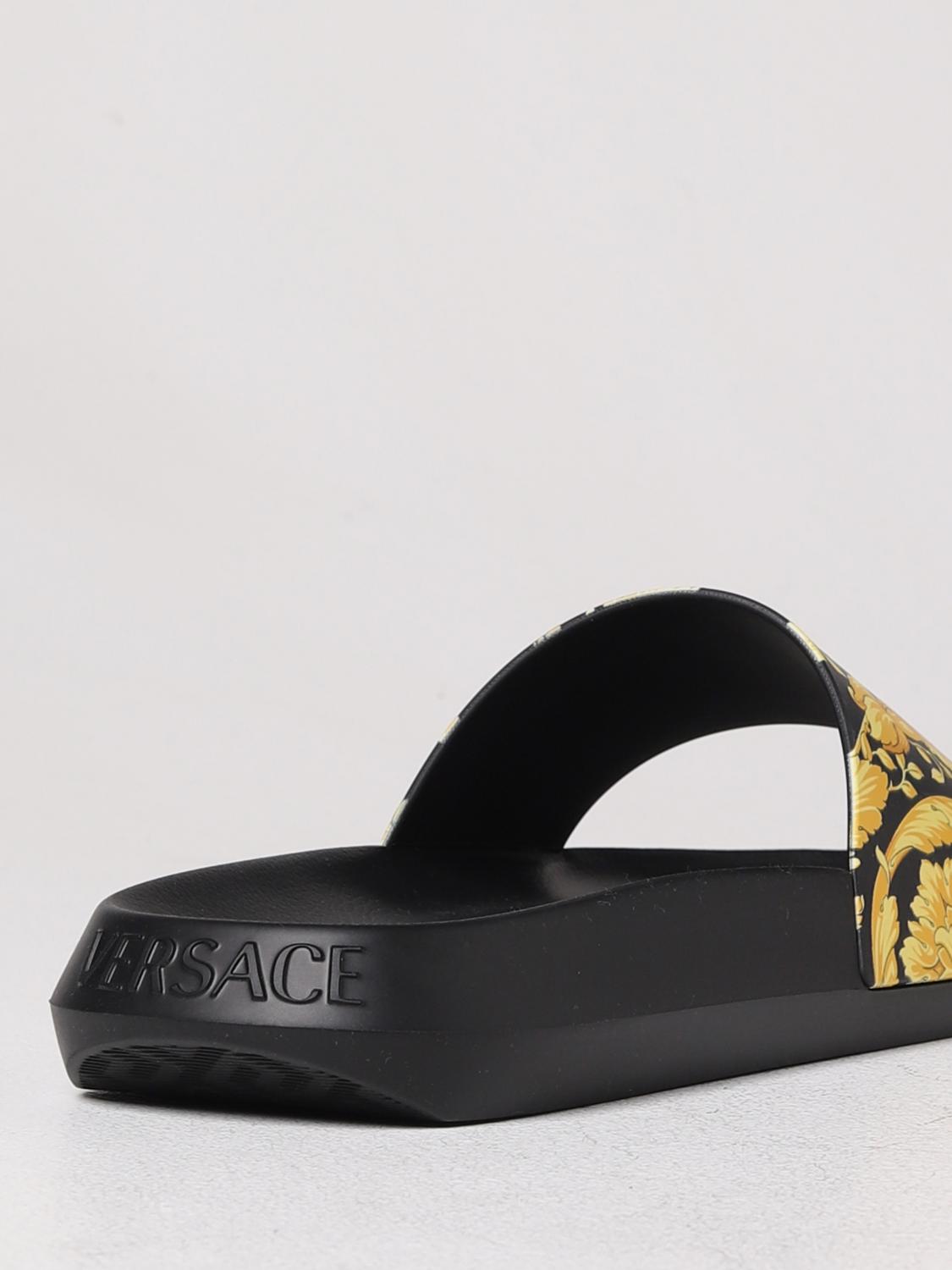 VERSACE SANDALS: Baroque Versace sliders in rubber, Black - Img 3