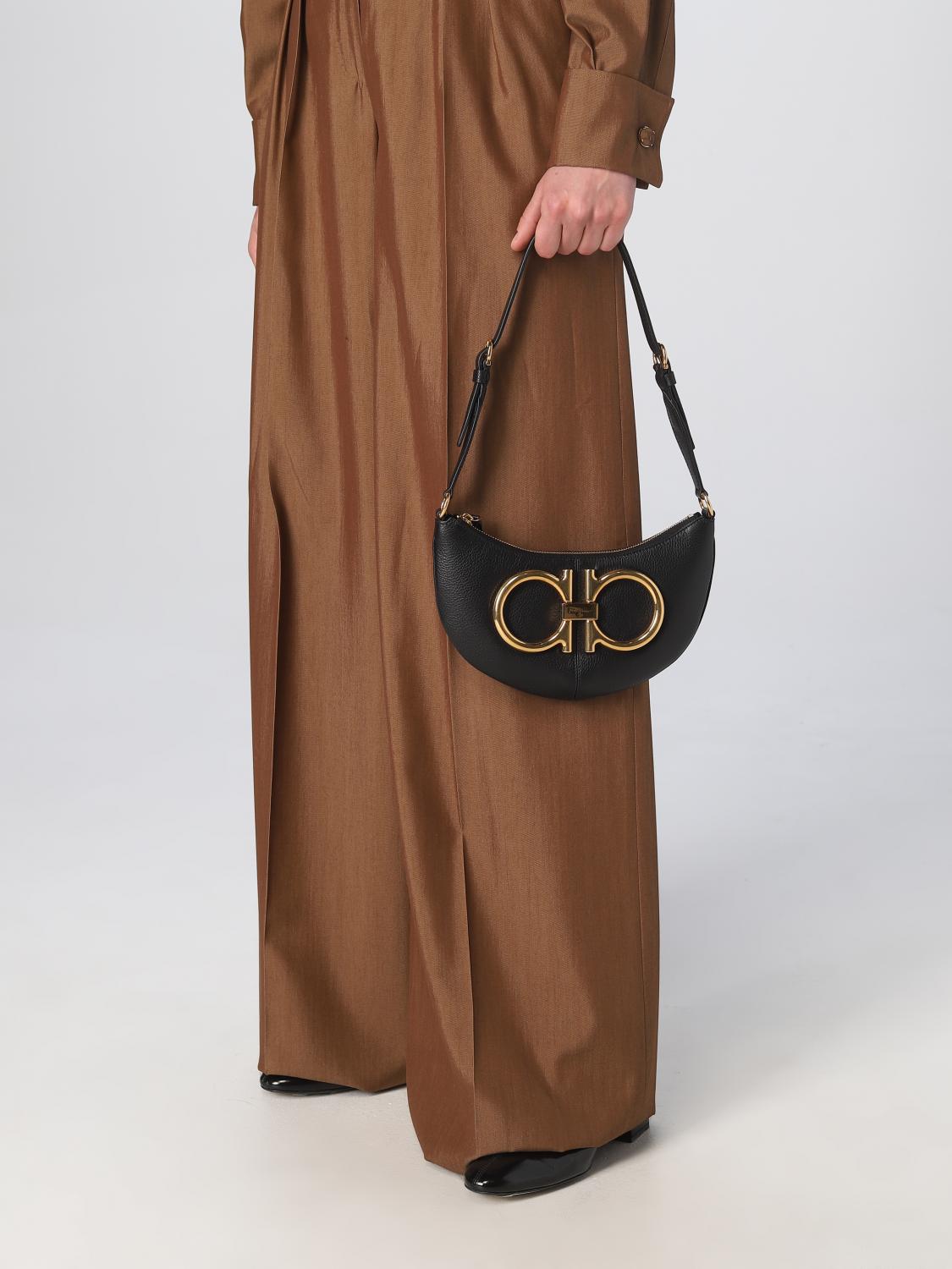 FERRAGAMO BORSA A SPALLA: Borsa Ferragamo in pelle, Nero - Img 2