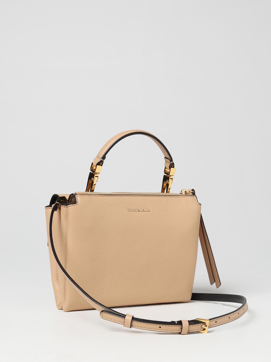 COCCINELLE MINITASCHE: Arlettis Coccinelle Tasche aus genarbtem Leder, Camel - Img 2