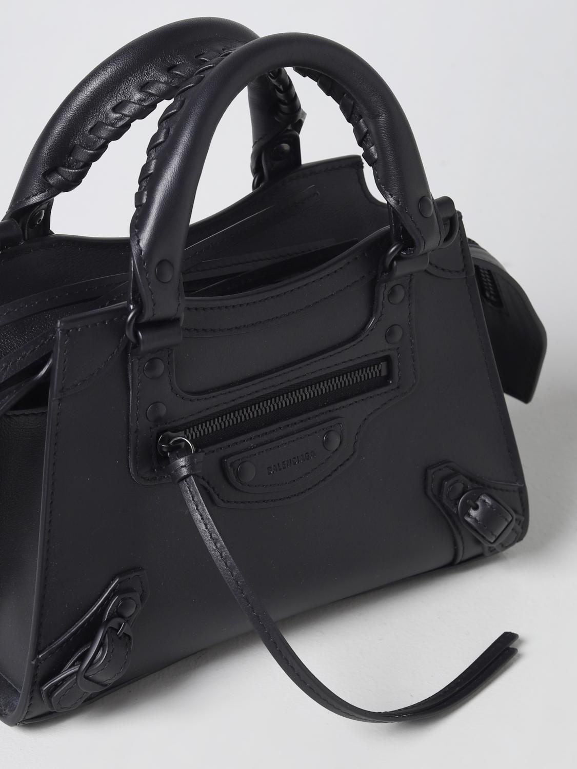 Balenciaga Neo Classic bag in smooth leather - Black | 63852411R57