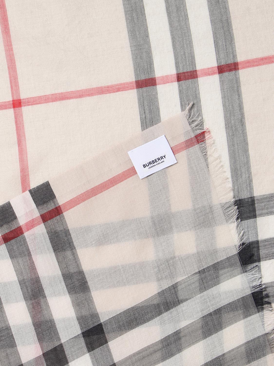 BURBERRY SCARF: Burberry Vintage Check scarf in printed wool, Multicolor - Img 3