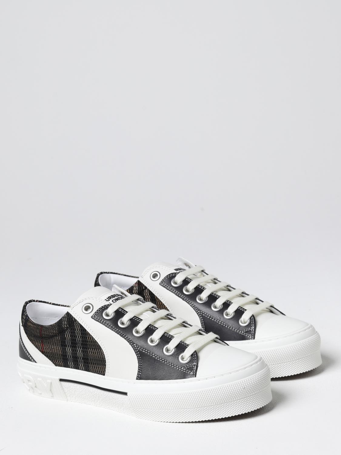 BURBERRY SNEAKERS: Burberry sneakers in leather and fabric with Vintage Check print, Black - Img 2