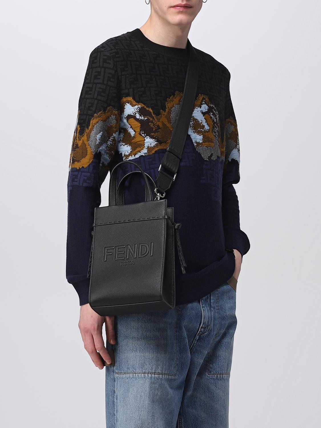 FENDI BORSA A TRACOLLA: Borsa Go To Shopper Mini Fendi in pelle a grana, Nero - Img 2
