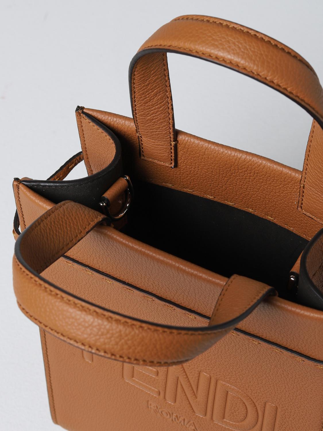 FENDI BORSA A TRACOLLA: Borsa Go To Shopper Mini Fendi in pelle a grana, Marrone - Img 4