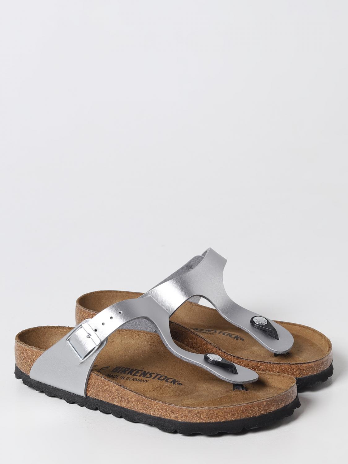 BIRKENSTOCK SANDALI BASSO: Sandalo Gizeh Birkenstock in pelle Birko-Flor® laminata, Argento - Img 2