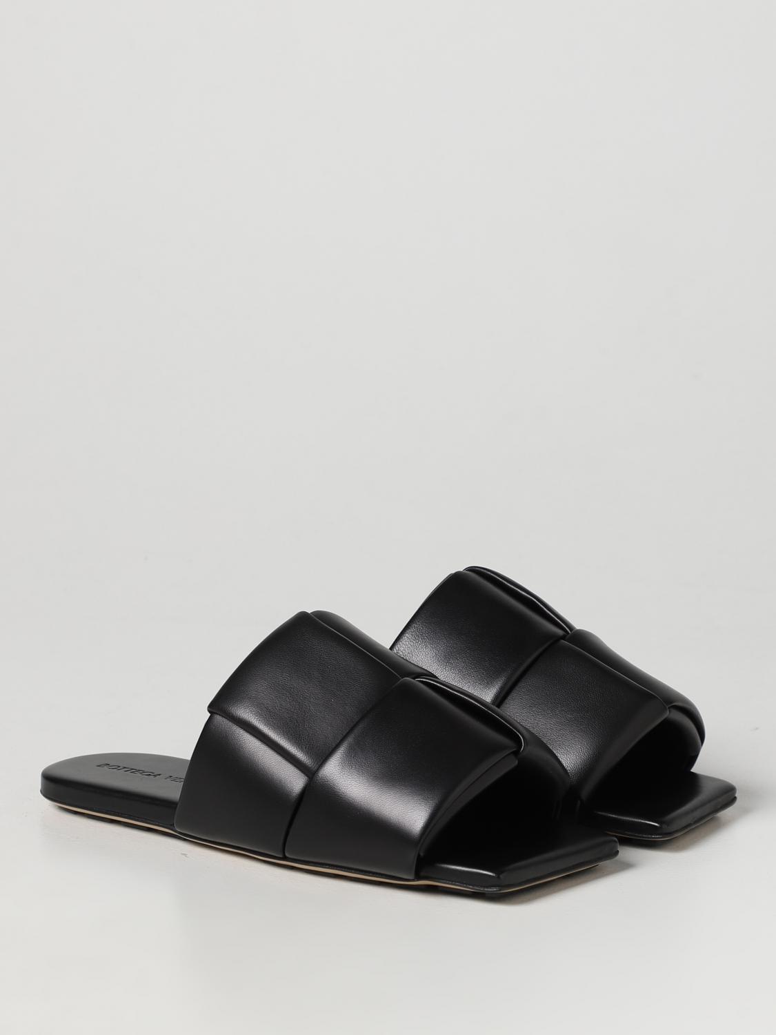 Bottega Veneta The Padded Sandals Black 40 1/2 Padded leather sandals Bottega Veneta Black size 40 EU in  main image 4