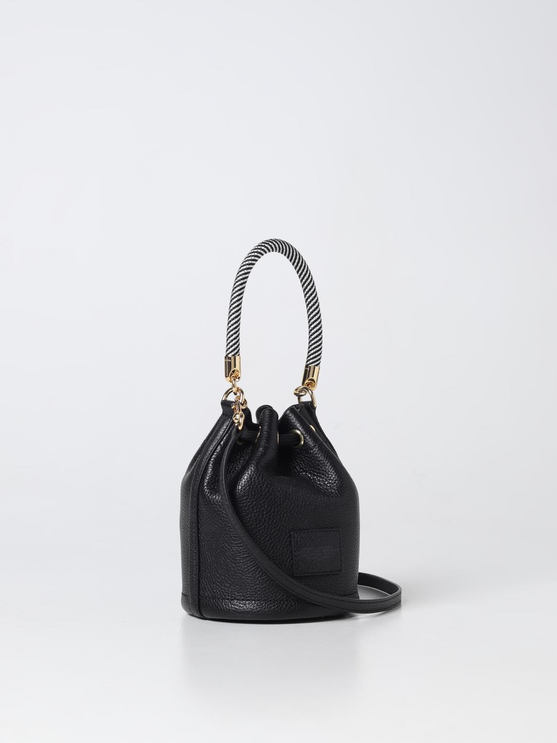 MARC JACOBS BORSA MINI: Borsa The Bucket Marc Jacobs in pelle martellata, Nero - Img 2