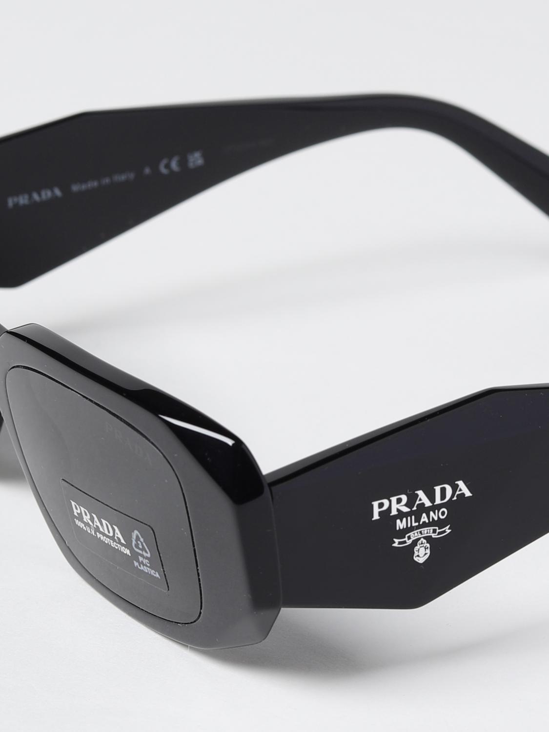 Prada Symbole sunglasses in acetate - Black | SPR 17W | GIGLIO.COM