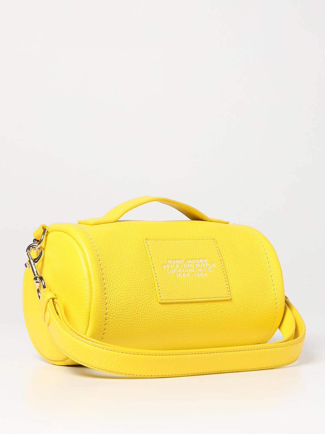 MARC JACOBS BORSA A SPALLA: Borsa The Duffle Marc Jacobs in pelle a grana, Giallo - Img 2