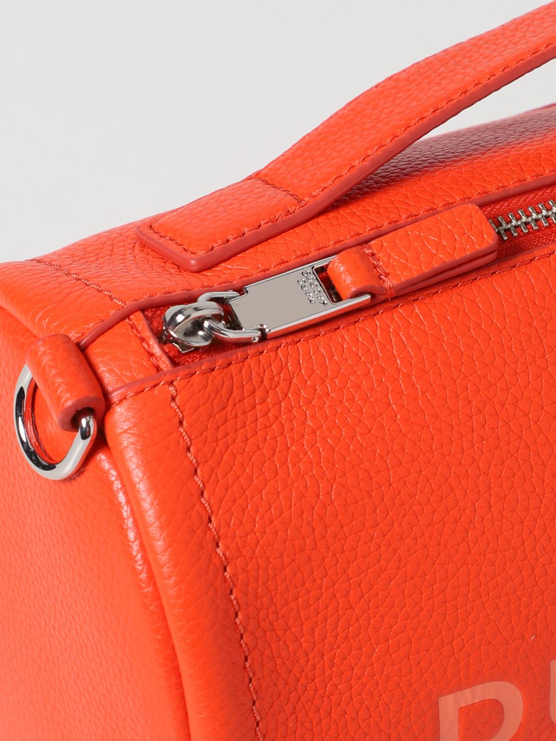 MARC JACOBS BORSA A SPALLA: Borsa The Duffle Marc Jacobs in pelle a grana, Arancione - Img 3