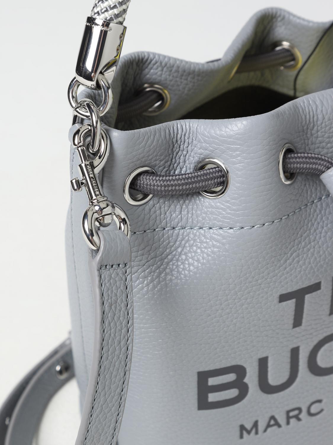 MARC JACOBS BORSA MINI: Borsa The Bucket Marc Jacobs in pelle a grana, Grigio - Img 3