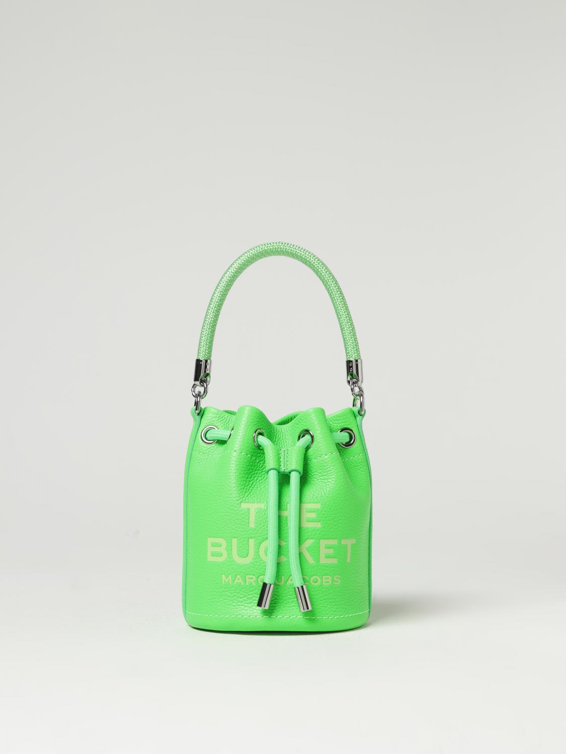 MARC JACOBS: The Bucket bag in grained leather - Green