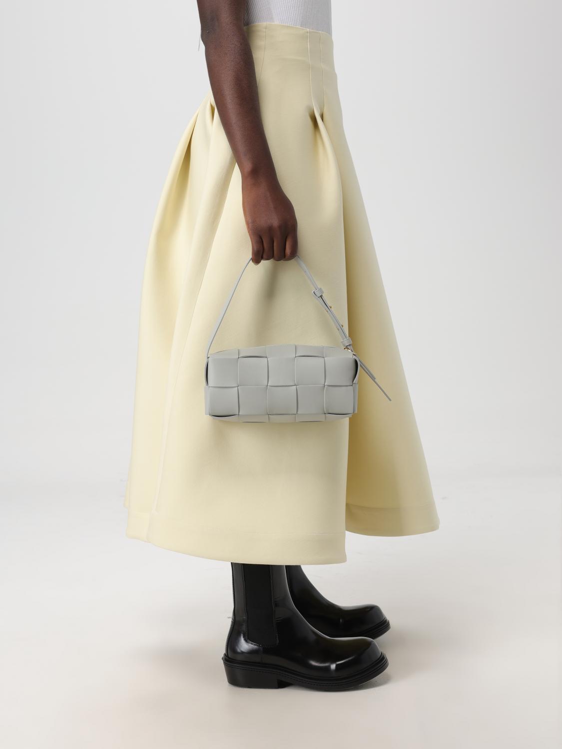 BOTTEGA VENETA BORSA A SPALLA: Borsa Brick Cassette Bottega Veneta in pelle intrecciata, Grigio - Img 2