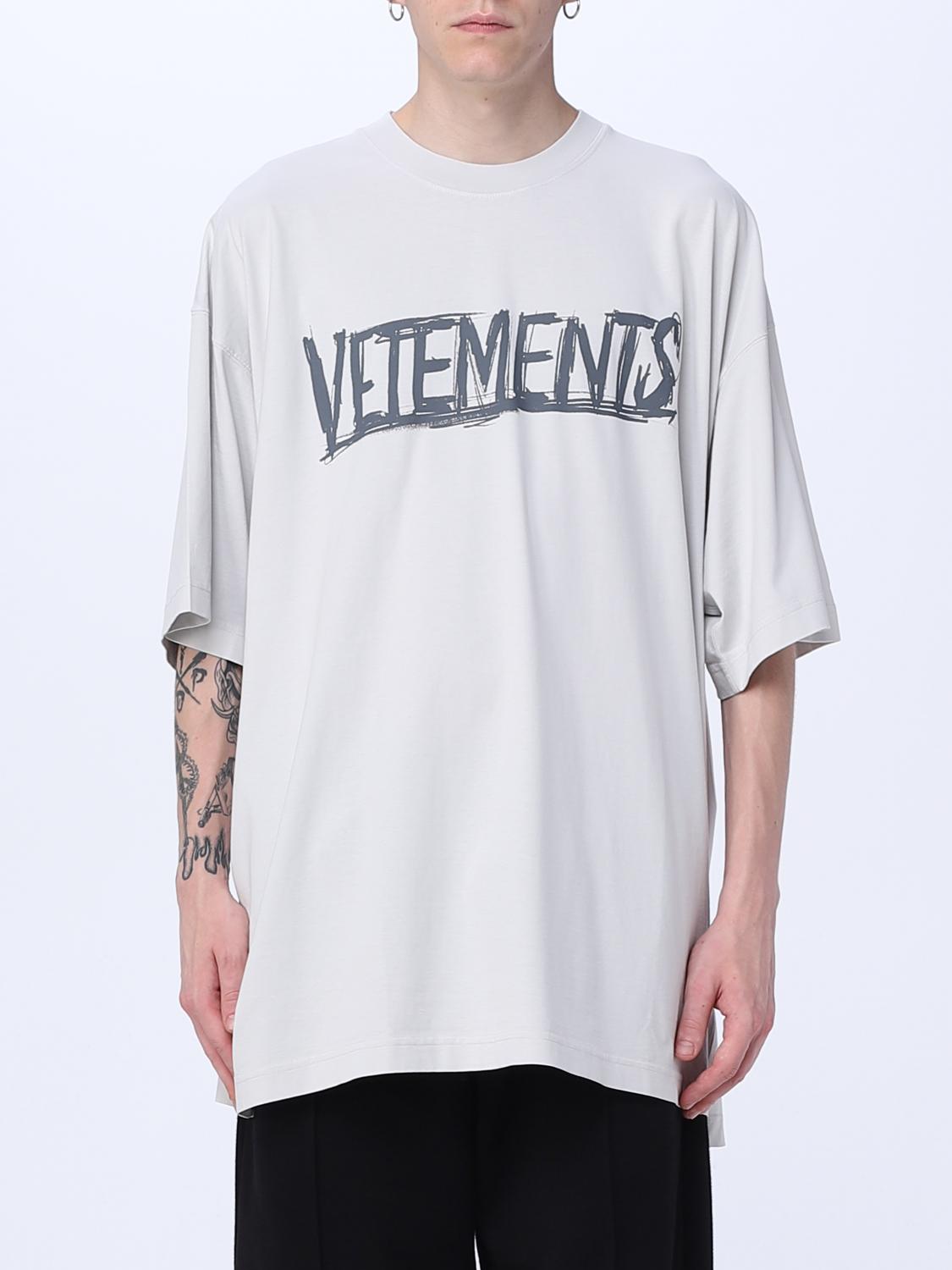 VETEMENTS：Tシャツ メンズ - グレー | GIGLIO.COMオンラインのVetements Tシャツ UE54TR430W